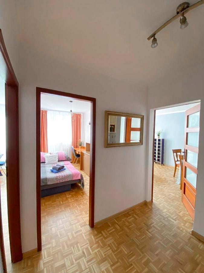Room №2 Grzybowska 5 The Very Center Of Warsaw Exterior photo